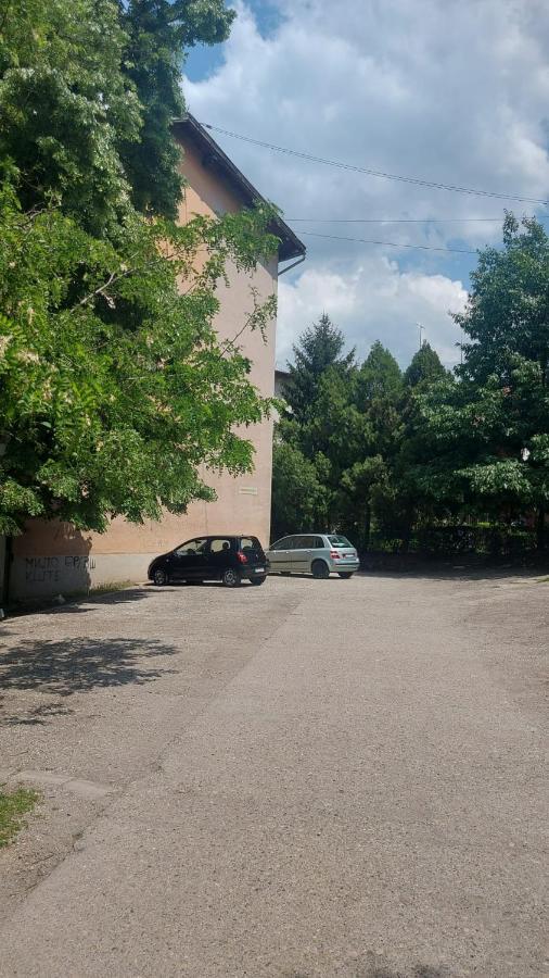 Apartman Milica ヴルシャツ エクステリア 写真